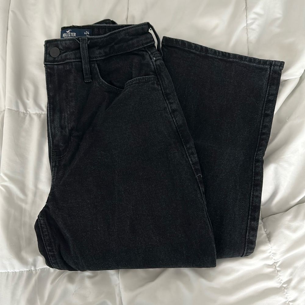Hollister Women’s Black Ultra High-Rise Dad Jean
